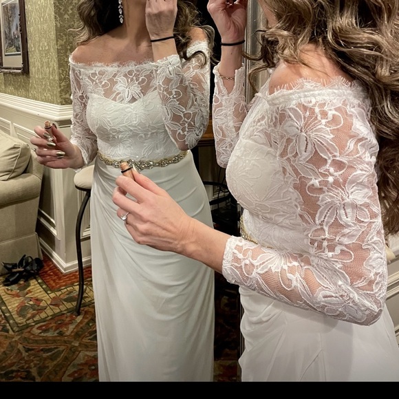 Wedding dress size 2 - Picture 4 of 5